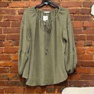 Ces Femme Olive Green Women's Plus Size Puff Sleeve Top‎ Size 3X NWT